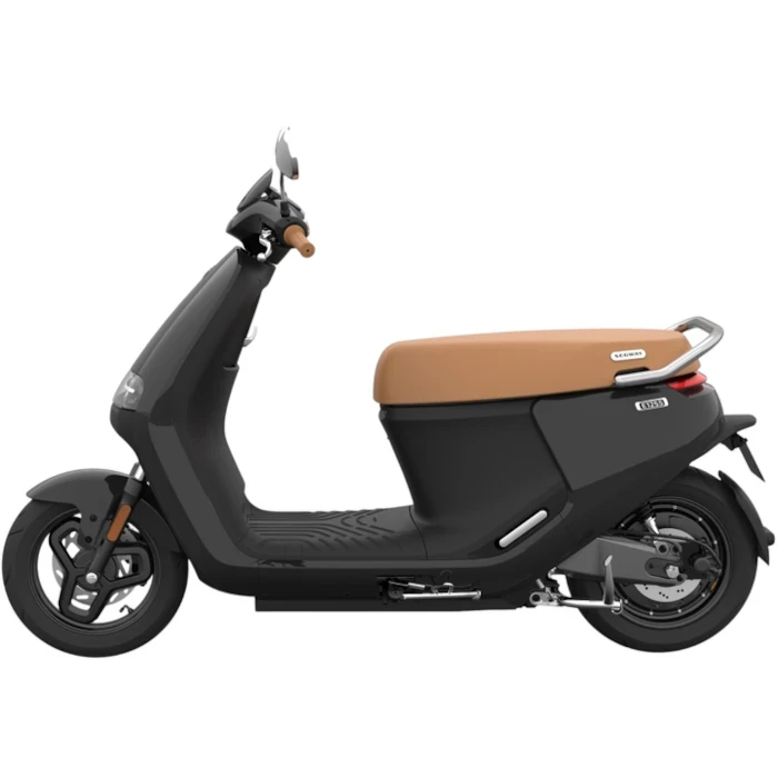 Skuter elektryczny Segway eScooter E125S czarny