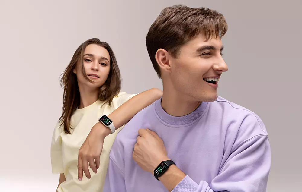 Smartband Amazfit Band 7 beżowy