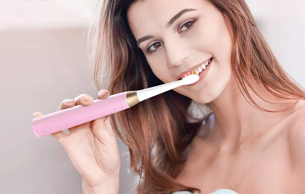 Szczoteczki soniczne do zębów z zestawem końcówek i etui FairyWill FW-508 czarna i różowa