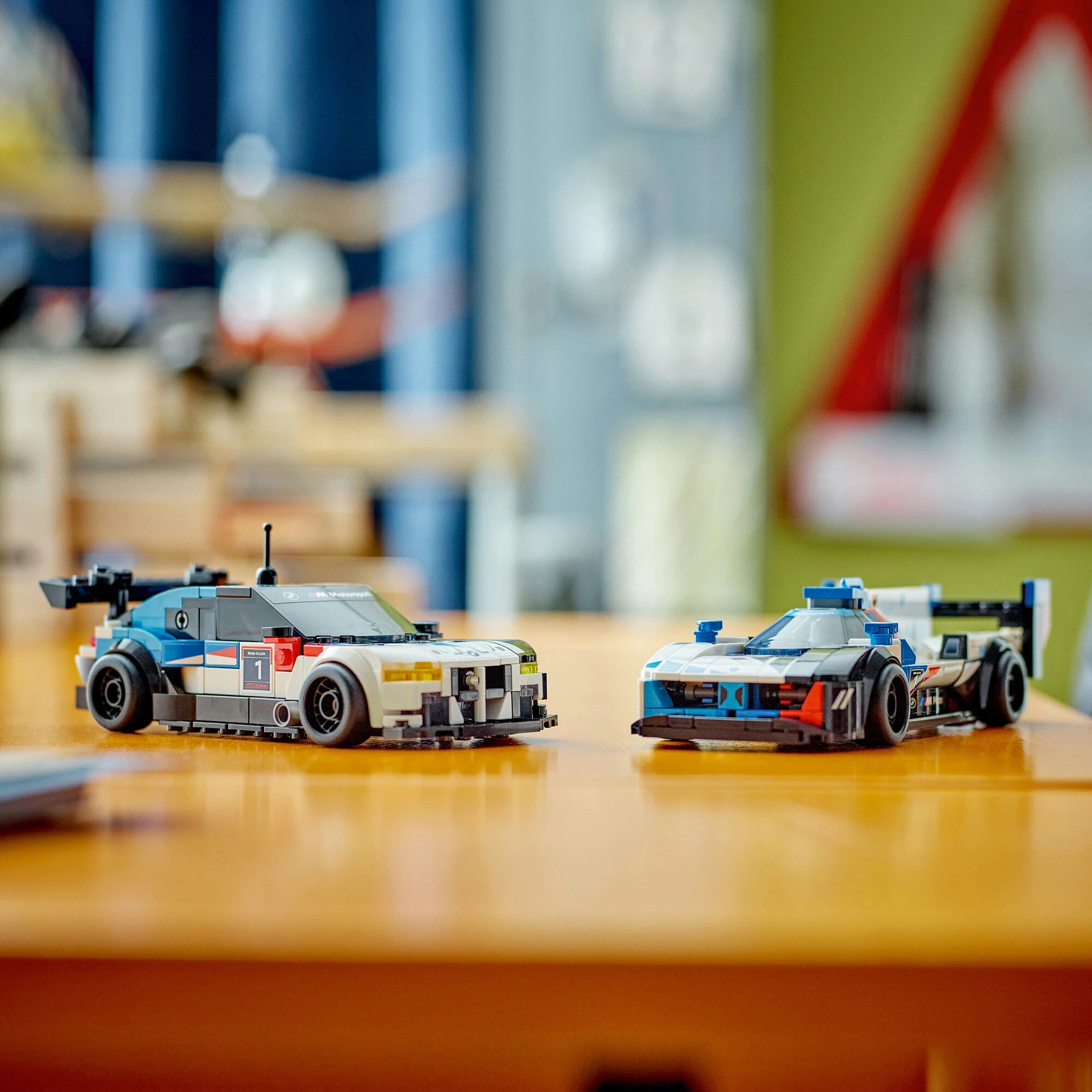 LEGO Speed Champions Samochody wyścigowe BMW M4 GT3 & BMW M Hybrid V8 76922