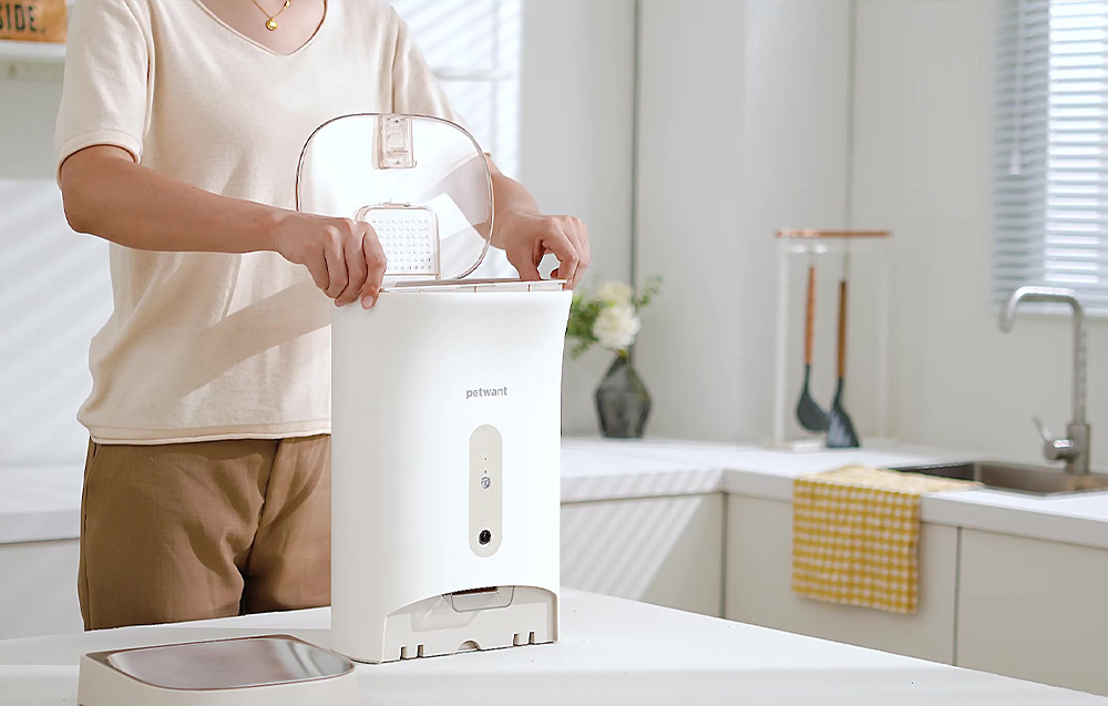 automatyczny dozownik do karmy PetWant F11-C