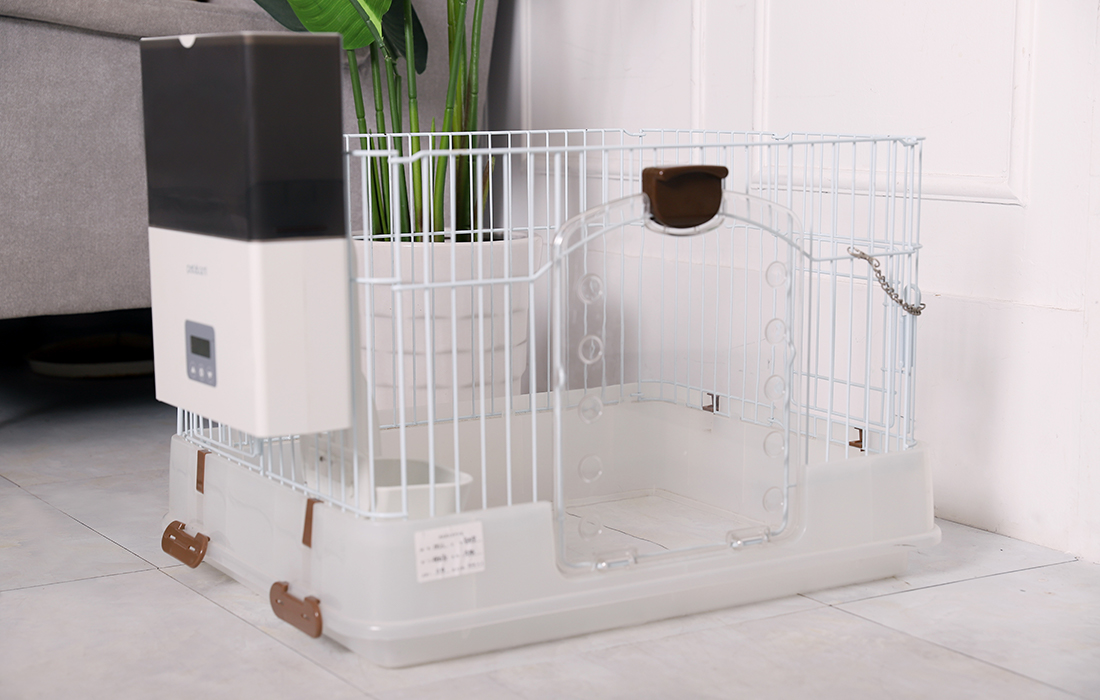 Automatyczny dozownik do karmy PetWant F4