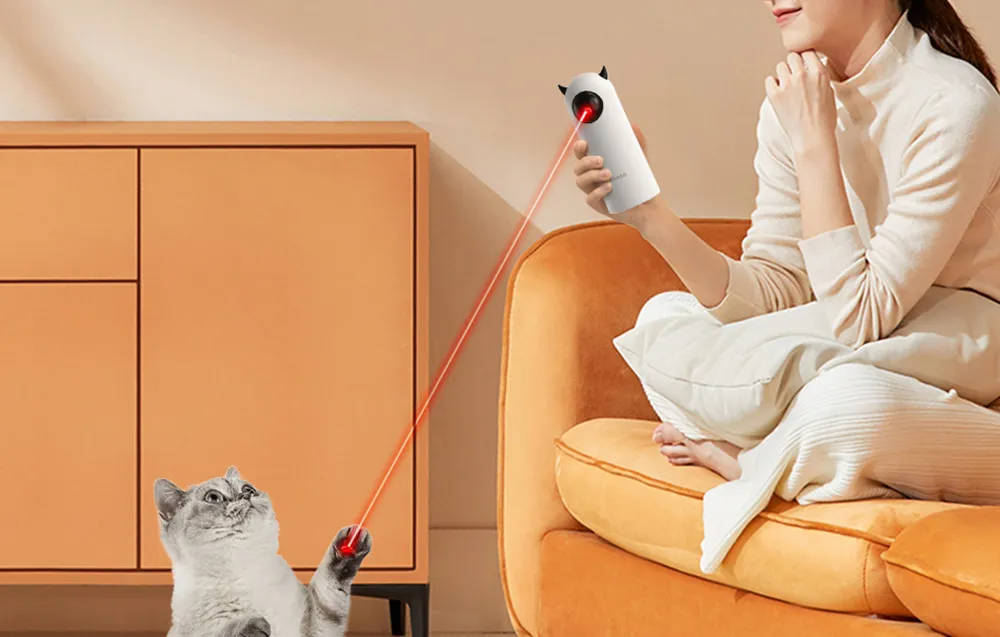 Inteligentny laser do zabawy dla psa / kota Rojeco RWJ-05